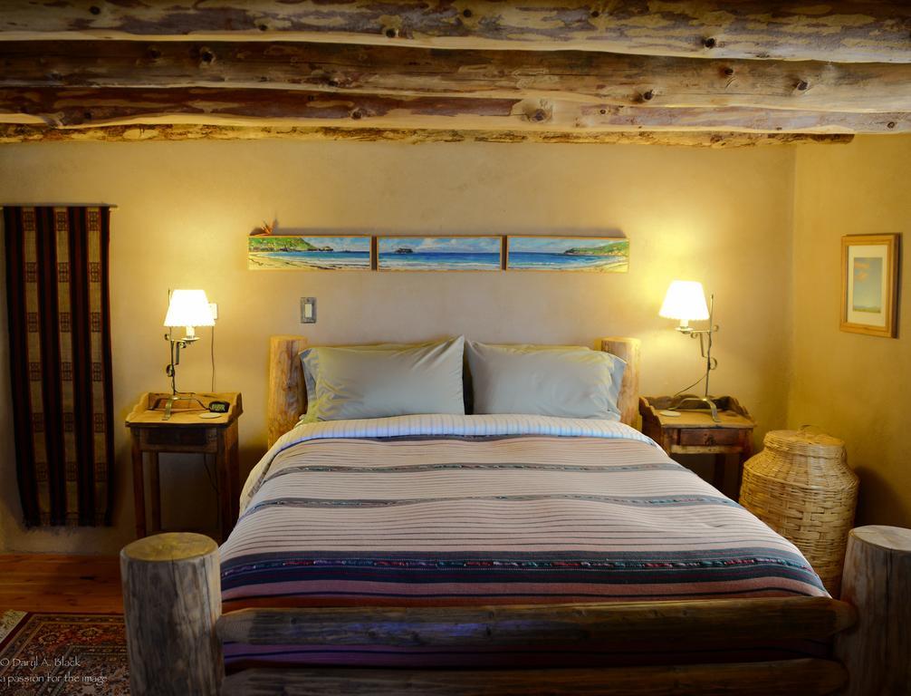 Casa Gallina - An Artisan Inn Taos Room photo