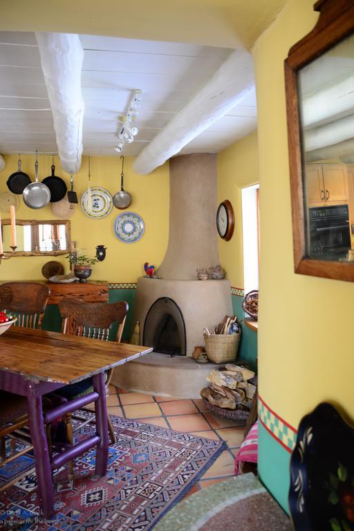 Casa Gallina - An Artisan Inn Taos Room photo